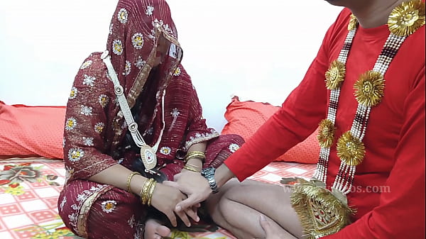Perawan Malam Pertama, Suami Garuk Memek Istri Sampai Erang Hindi