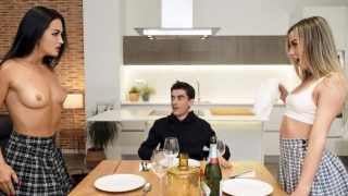Brazzers – Goyang Dua Cewek Demi Kontol Yang Gatel