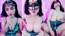 Tante Amora, Toket Gede Bikin Ngiler, Colok Memek Sampai Basah Kuyup.