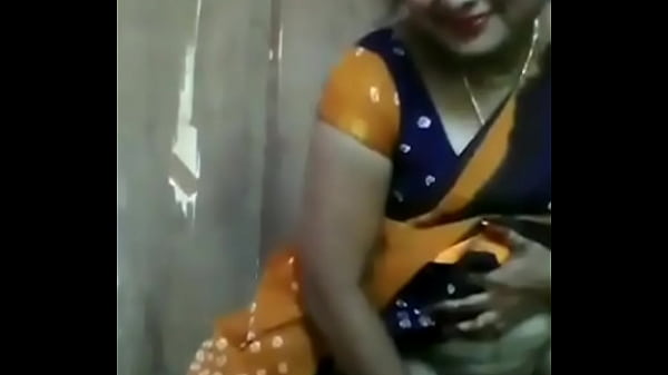 Desi Bhabhi, Badan Panas Siap Digoyang, Minta Digaruk Sampai Puas.