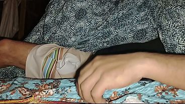 Ibu Tiri Ku Tadi Malam Bikin Enak Banget, Aku Masukin Dua Jari Ke Memeknya Sampe Keluar Air.