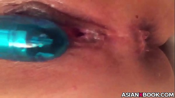 Gadis Asia Digoyang Hingga Basah Dan Menggeliat