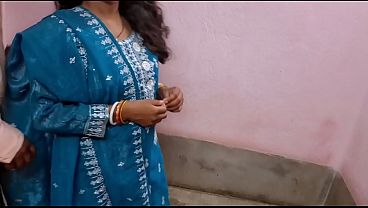 Desi Indian Pembantu Panas Dihajar, Ngentot Pertama Kali Kasar, Memek Pembantu Desi Kencang Digenjot Habis