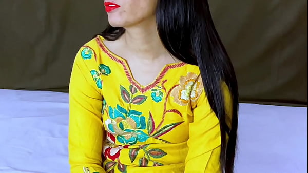 Ibu Tiri Lagi Main Belakang Dengan Tetangga, Hot Banget!