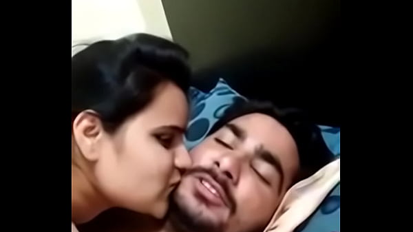 Video Mesra Kekasih Desi Bocor Dan Bikin Heboh