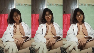 Abg Sma Yuva Pake Seragam, Main Bdsm, Gesek-gesek Itil Sampe Basah.