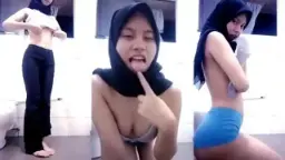 Cewek Jilbab Mulus Cantik, Sange Banget Pengen Dikocok Sampai Tembem