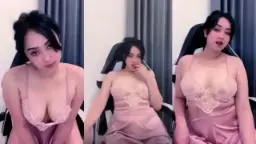 Dhea Cantik Pake Lingerie Pink Bikin Ngaceng, Mempesona Banget Bikin Pengen Col