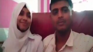 Hijabnya Nyangkut, Teteknya Diremes-remes Sama Pacar Di Bokep Bangladesh