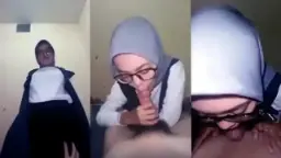Kena Sepong Tante Hijab Di Hotel, Makin Nikmat Karena Rahasia.