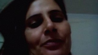 Selfie Hot Desi Cewek Tegang, Bugil Habis, Goyangin Sange