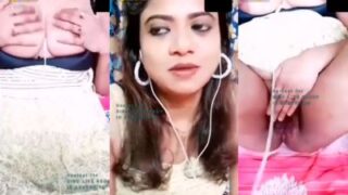 Telanjang, Si Desi Genit Bikin Pria Makin Liar Pas Video Call Mesum