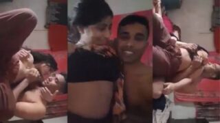 Tonton Video Panas: Pacar Nikmatin Tubuh Seksi Ceweknya Di Depan Kamera, Gaya India Bikin Makin Erotis