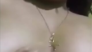 Video Mandi Cewek Tamil Desi, Bugil, Basah-basahan Bikin Ngilu.