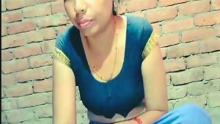 Video Mesum Bangla, Boudhi Desi Sama Adik Ipar Nakal Main Ranjang.