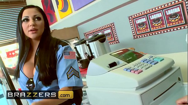 Montok Seragam Seksi – (audrey Bitoni, Honey White, Johnny Sins) – Krim Boston – Brazzers