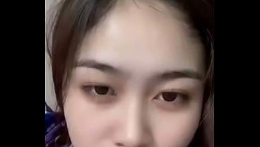 Cewek Indonesia Live, Goyangin Body Sampe Makin Basah.