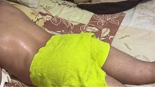 Ibu Mertua Dengan Pantat Gede Bantuin Mantu, Pijatannya Malah Berujung Ranjang