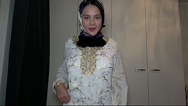 Pov – Ngencengin Adik Tiri Muslimah Berjilbab, Romantis Banget Sampai Mulus