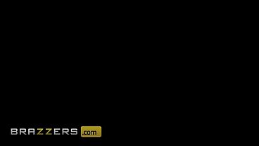 Lebih! Lagi! Ngenyangin! Angel Youngs / Brazzers/ Ketik Xvpromo Di Situs Resmi Biar Dapet Diskon