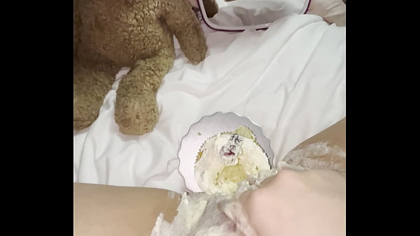 4k-gila! Adik Tiri Perawan 18 Tahun Masturbasi Pake Kue Krim Di Rumah, Gak Jadi Kuliah, Cewek Arab Di La