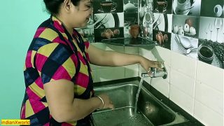 Bokep Hot Bini Orang Main Sama Bocah Baru, Ngewe Seru Abis!