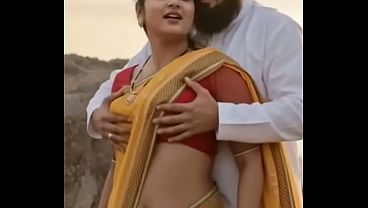 Desi Bhabhi Saree Me Boobs Dabake Romance, Hot Mamme Chodne Ka Maza