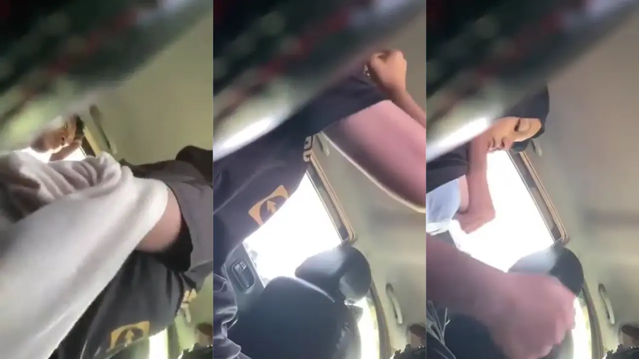 Awek Melayu Remaja Colok Memek Sambil Nyepong Kontol Di Dalam Mobil