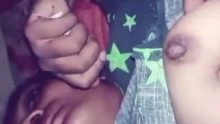 Desi Cewek Mulus, Jari Mainin Memek Basah Kenceng