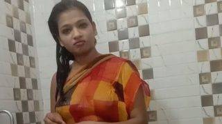 Video Mandi Sarika (sarika Vikki) Bikin Ngaceng, Basah-basah Bikin Greget.