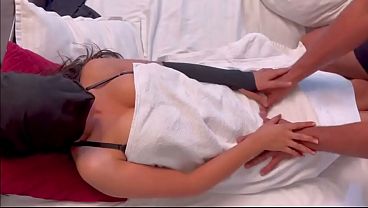 Desi Bhabhi Ngaceng, Memek Sempit Digenjot Habis-habisan Sama Adik Ipar, Video Bokep Bikin Crot, Suara Hot Hindi.