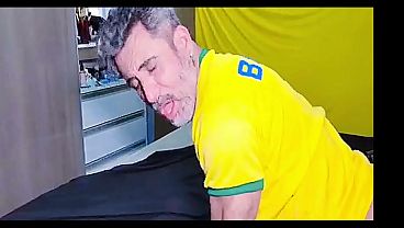 Arab Dateng Ke Brazil, Ngecrot Lubang Pantat Bapak-bapak Gede Brazil (cuplikan)