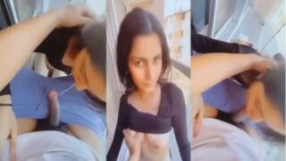 Cewek 19 Tahun Lagi Ngewe Di Balkon, Outdoor India Bikin Makin Panas