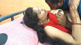 Suami Bergairah Ngewe Istri Montok Seksi Kayak Binatang Buas