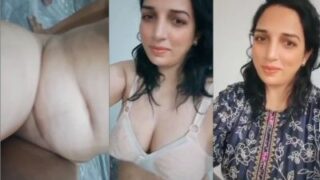Video Bokep Ibu-ibu Delhi Rekam Mms Telanjang, Pamer Tetek Dan Memek.