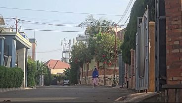 Mak Mesum Arab Ngoceh Memek Di Pinggir Jalan Depan Rumah