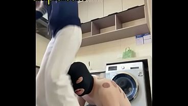 Cewek China Dominan, Bikin Lo Makin Lembek Di Bawah Kakinya.